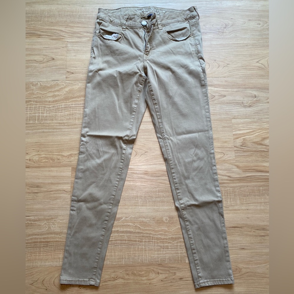 American Eagle Skinny Super Stretch Khaki Jegging
